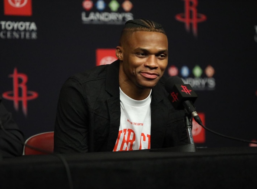 前点亮赛场 前点亮赛场